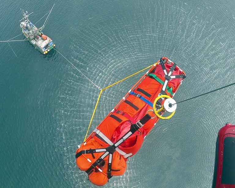 442 Transport and Rescue Squadron evacuates injured fisherman off Graham Island