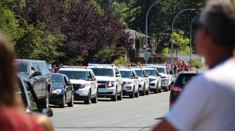 VIDEO: Procession for killed police dog draws large crowds in Campbell River